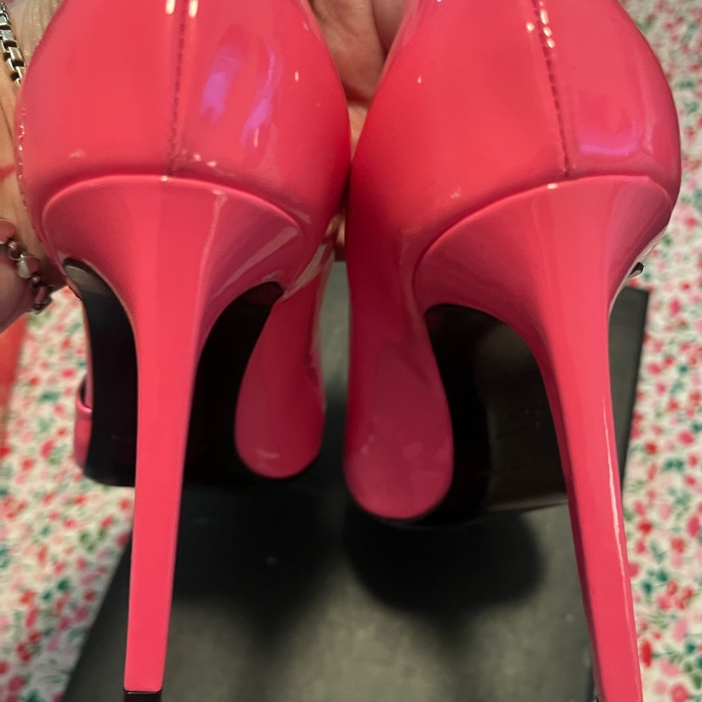 Saint Laurent Vibrant Pink Heels - Picture 3 of 5